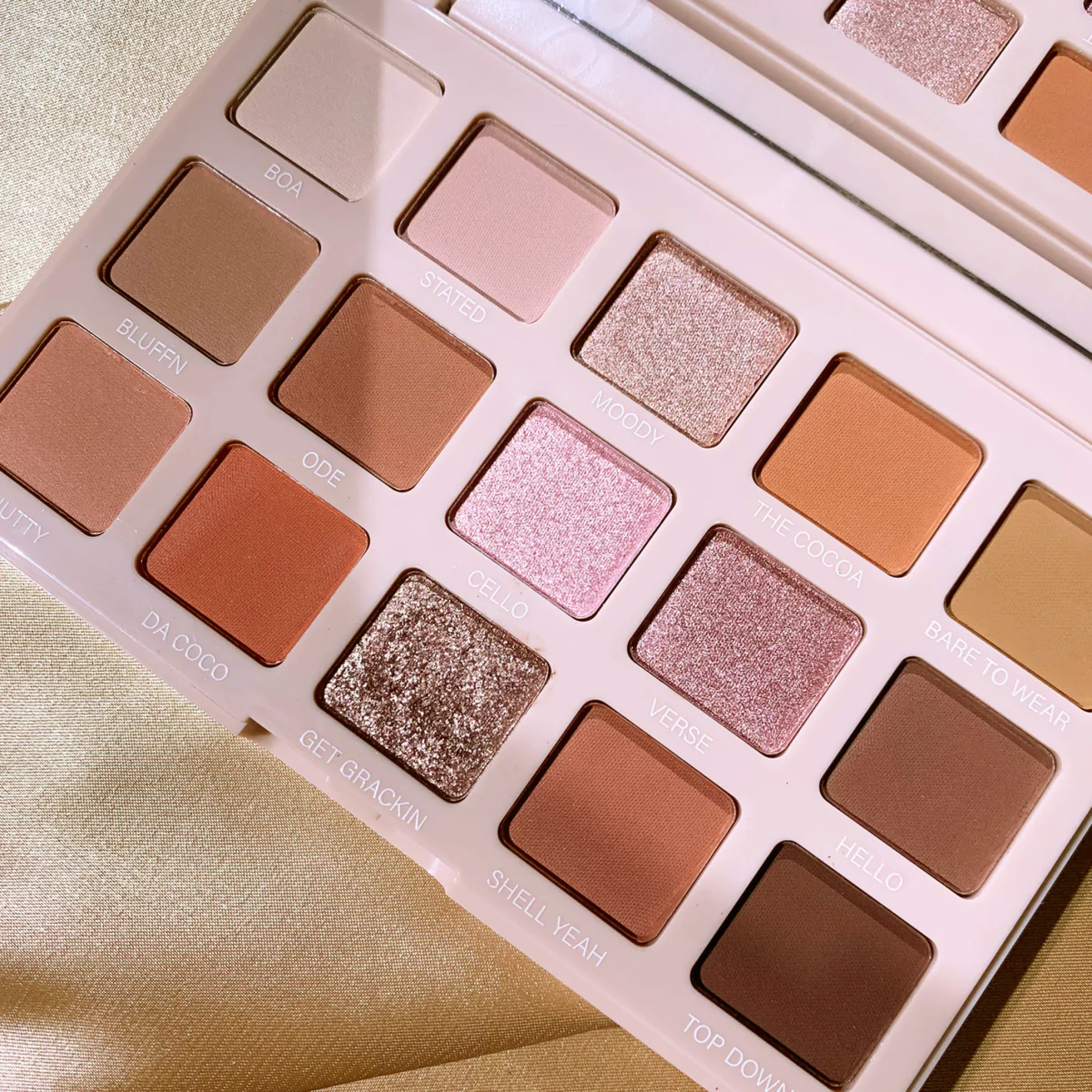  پالت سایه چشم 15 رنگ پودایر مدل Sweet Orange 